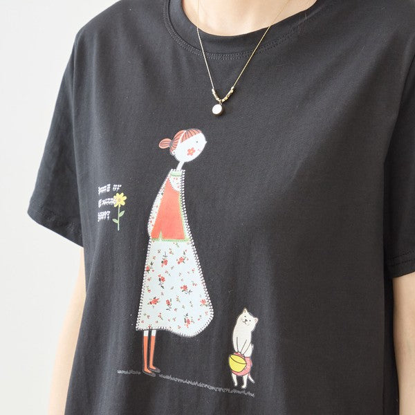 猫と女の子 イラストプリント Ｔシャツ 半袖 綿混 ストレッチ ゆったり Ｍ〜Ｌ