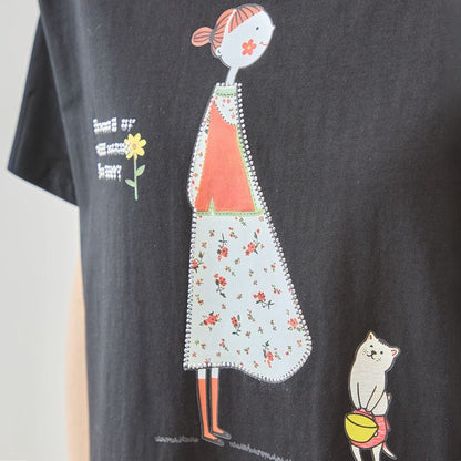 猫と女の子 イラストプリント Ｔシャツ 半袖 綿混 ストレッチ ゆったり Ｍ〜Ｌ