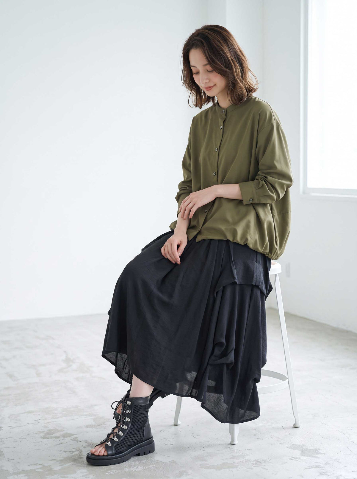 ワイドパンツ フリル ウエストゴム リラックス ゆったり 体型カバー 秋 冬 F