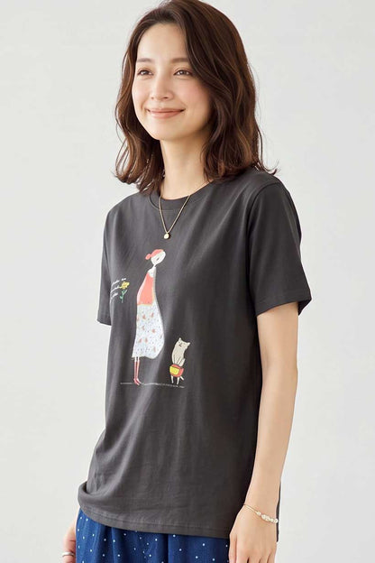 猫と女の子 イラストプリント Ｔシャツ 半袖 綿混 ストレッチ ゆったり Ｍ〜Ｌ