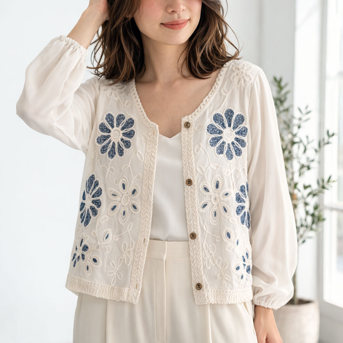 フラワー刺繍 レースカーディガン 長袖 シフォン袖 透かし編み ショート丈 羽織り 春夏