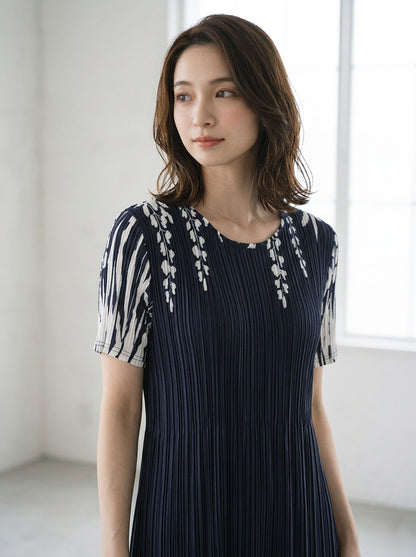 シック フローラル プリーツ ワンピース 半袖 花柄 総プリーツ 伸縮 ゆったり