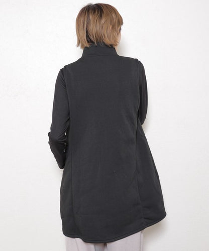 ロングベストの背面（バックスタイル）