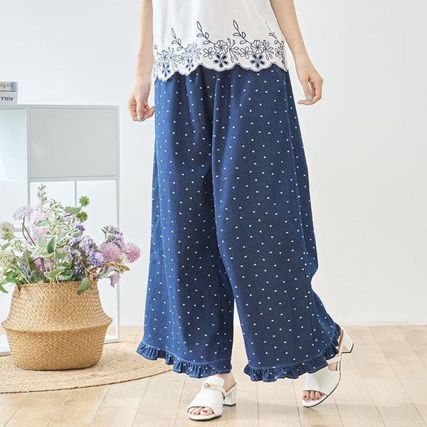 Mikonosublue Storeのドット柄が可愛い裾フリル付きデニムワイドパンツ。綿100%でウエストゴムのゆったりとした履き心地。
