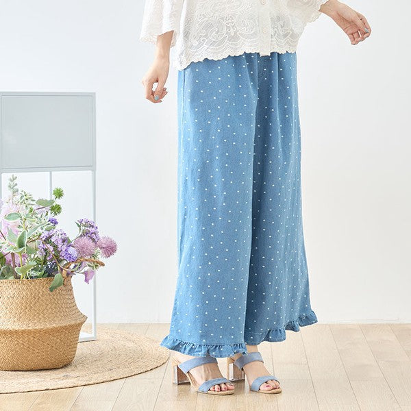 Mikonosublue Storeのドット柄デニムワイドパンツ。裾フリルが可愛い綿100%のゆったりとしたウエストゴム仕様。