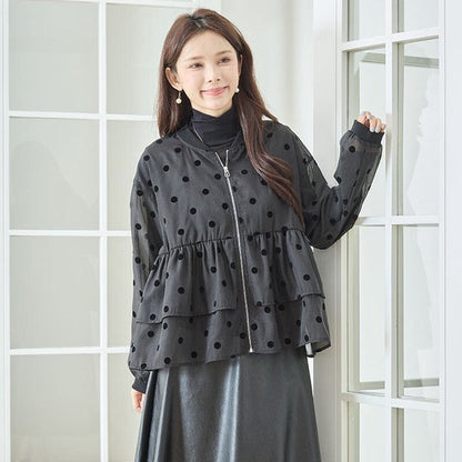 Mikonosublue Storeのドットフロッキー柄シアー素材ティアードブルゾン。黒の透け感ある生地に立体的なドットが施された大人可愛い長袖ジップアップアウター