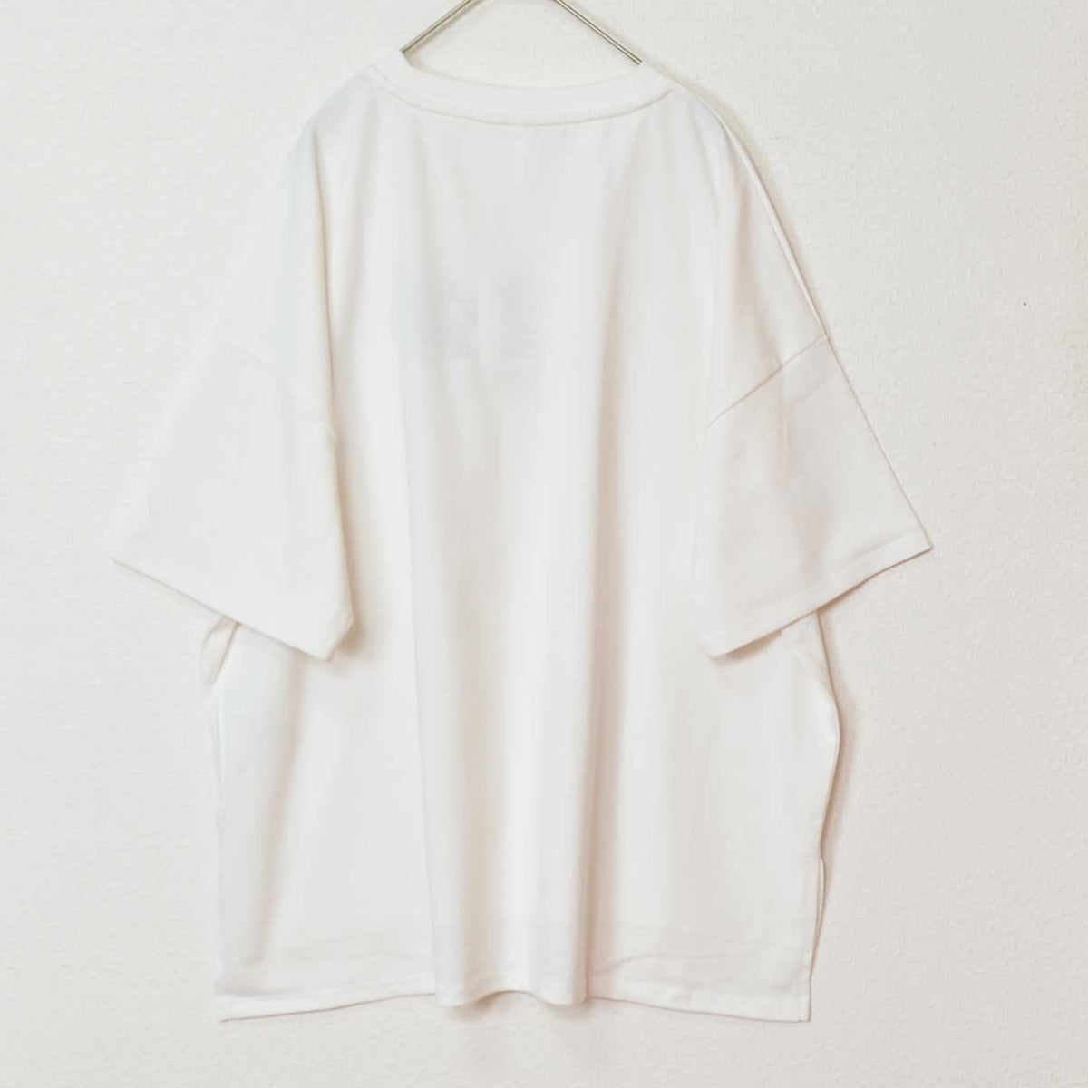 Mikonosublue Storeのゆったりとした白い綿100%のチュニックTシャツ、背面の無地デザイン