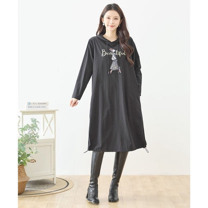 【M〜L】ガールモチーフプリントフードロングワンピース｜TRUBE