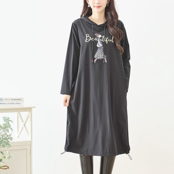 【M〜L】ガールモチーフプリントフードロングワンピース｜TRUBE