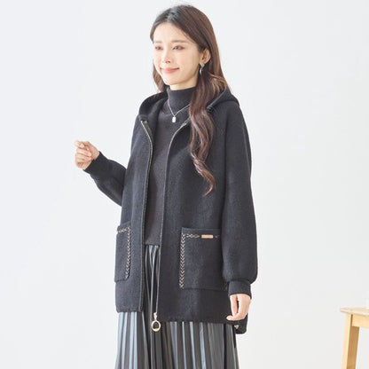 【M〜L】スマイルパッチフーデッドニットブルゾン｜TRUBE