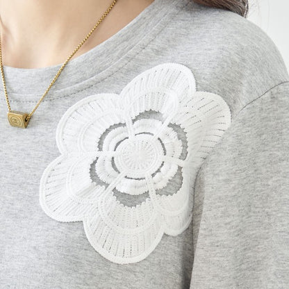 【M〜L】フラワーモチーフ異素材ストライプ切替プルオーバー｜TRUBE